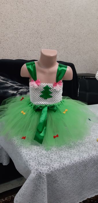 Продам новогодние платья