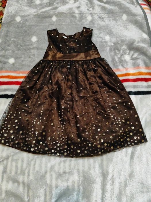 Сукня на дівчинку 2-4 рочки.