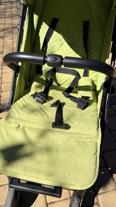 Прогулянкова коляска Chicco Trolley Me Lime