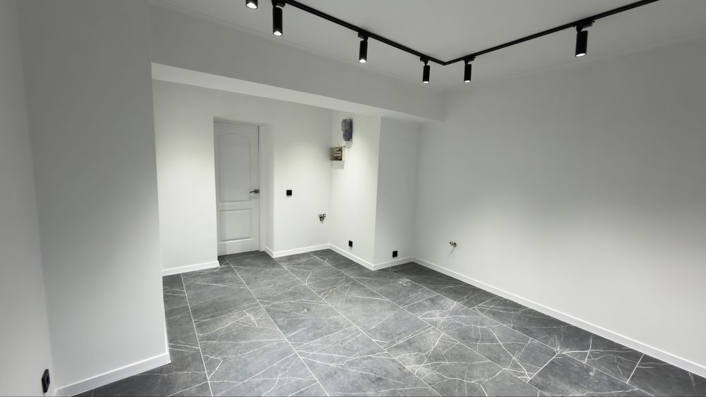 Продам комерційне приміщення Росвигово