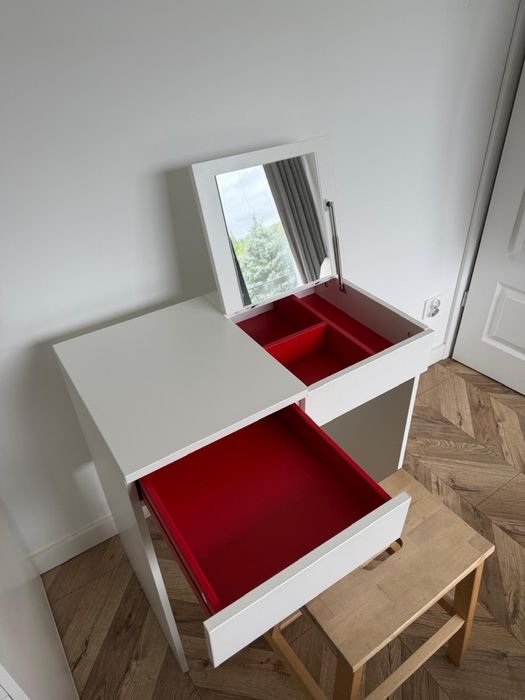 Toaletka IKEA Brimnes