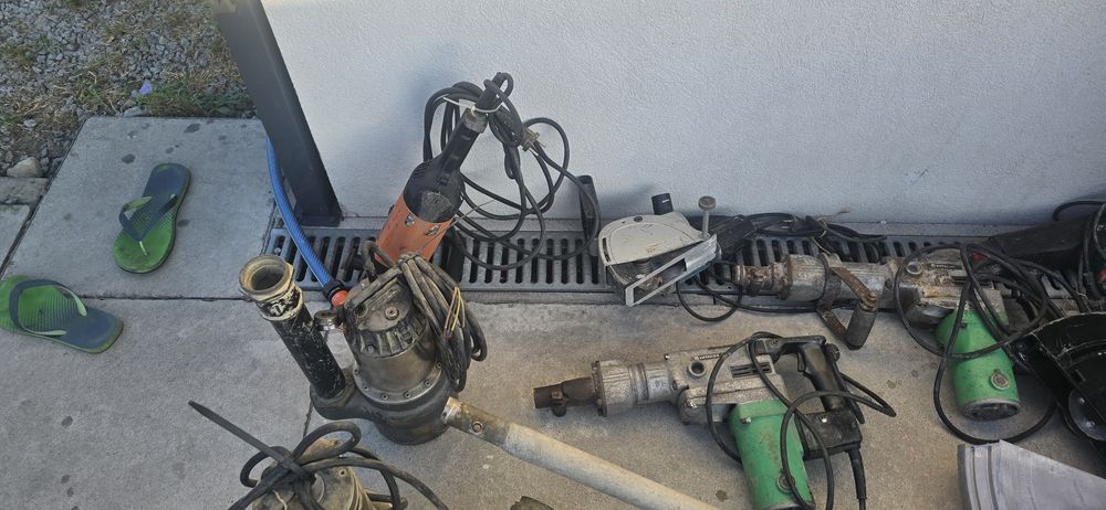 Ferramentas Profissionais para Construção Civil - Várias Máquinas