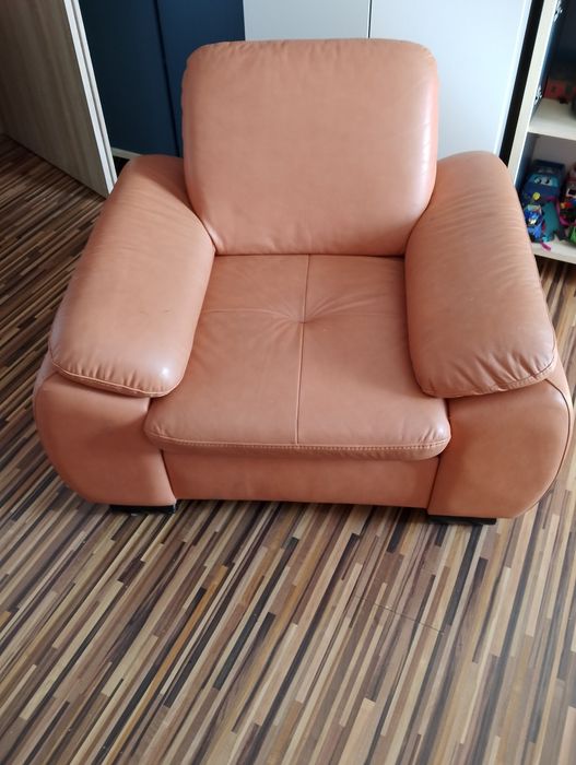 Oddam fotel z prawdziwej skóry
