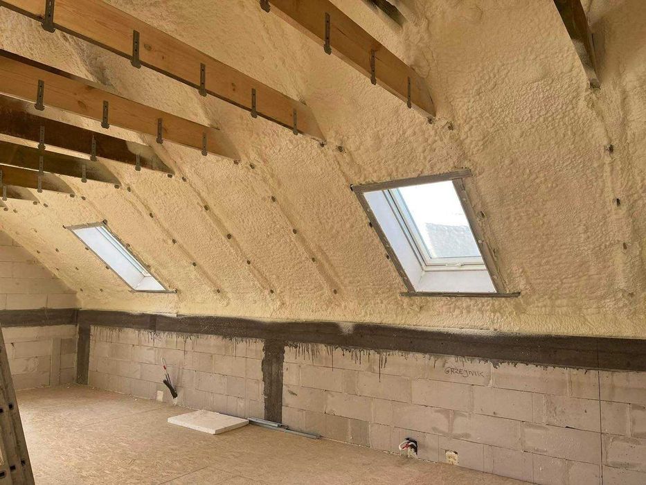 Ocieplanie pianą pur,pianka pur,izolacje natryskowe Darmowa Wycena