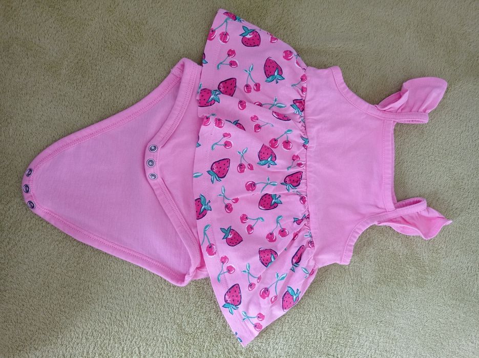 Body sukienka 68