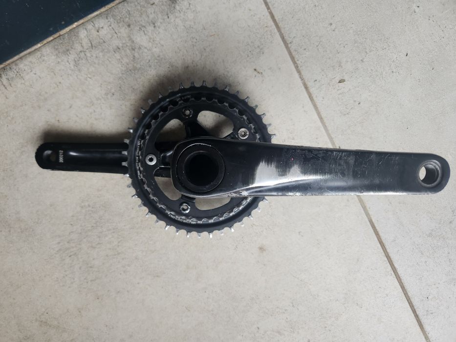 Pedaleiro com 2 pratos