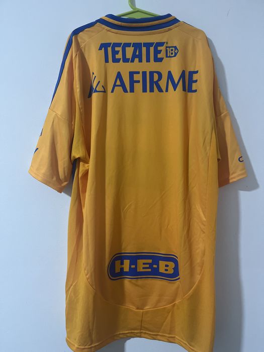 Camisolaautografada tigres méxico