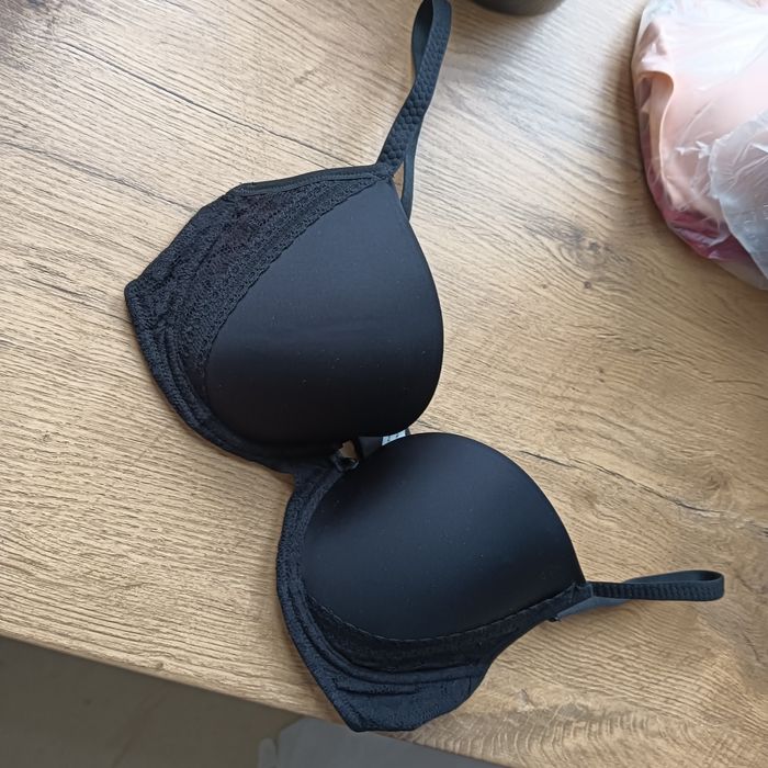 Biustonosz chantelle passionata 75c