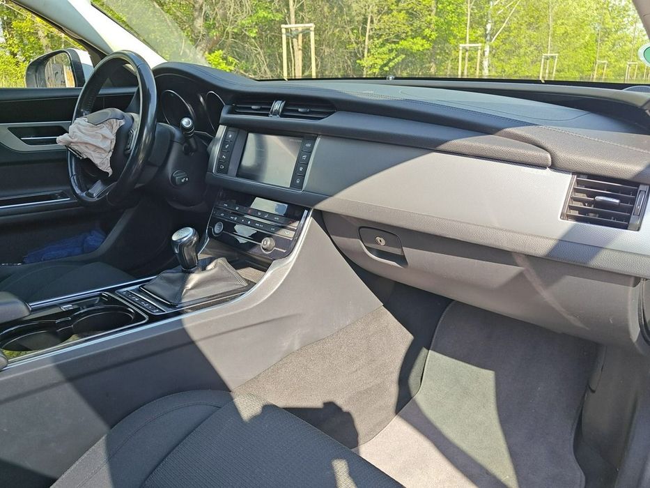Jaguar Xf