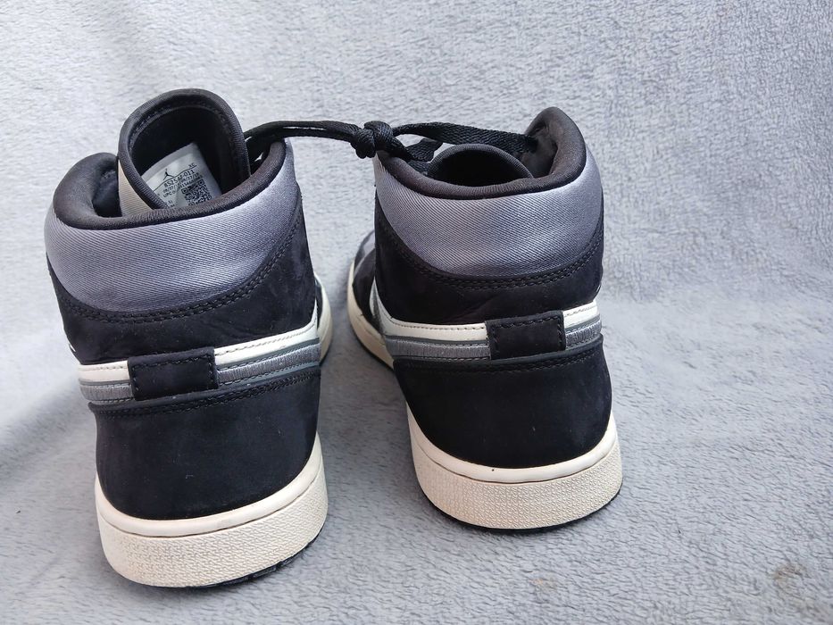 Jordan 1 Mid Satin Grey buty r. 42,5