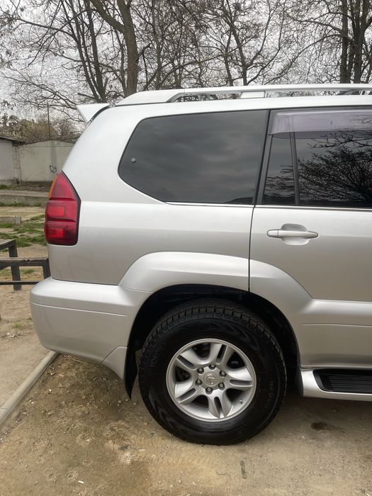 Lexus GX470 2006 года