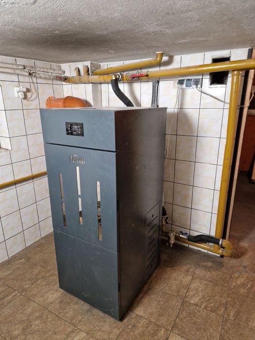 Kocioł piec pellet Ferolli 18kw montaż dotacja Czyste powietrze