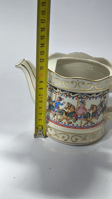 Imbryk porcelanowy SADLER "Karuzela". England.