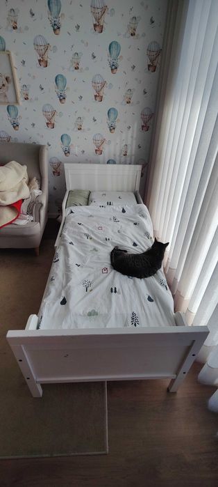 Cama solteiro extensível IKEA branca