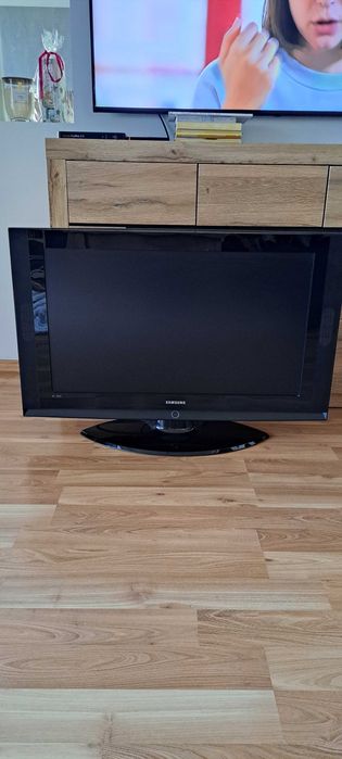 Telewizor kolorowy 40"