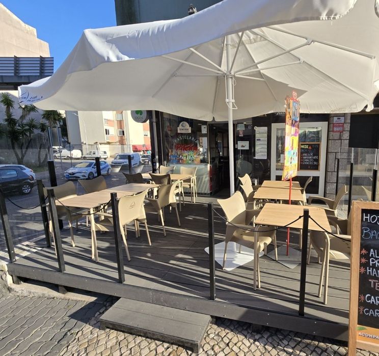 Trespassa-se Pastelaria com jogos Sta casa na Falagueira / Venda Nova