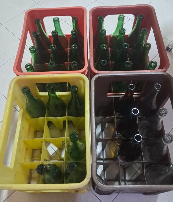 52 Garrafas 6 estrelas e 4 grades