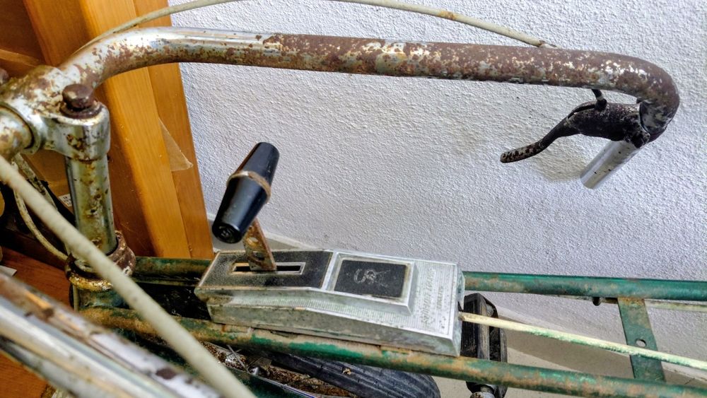 Bicicleta antiga Oliva