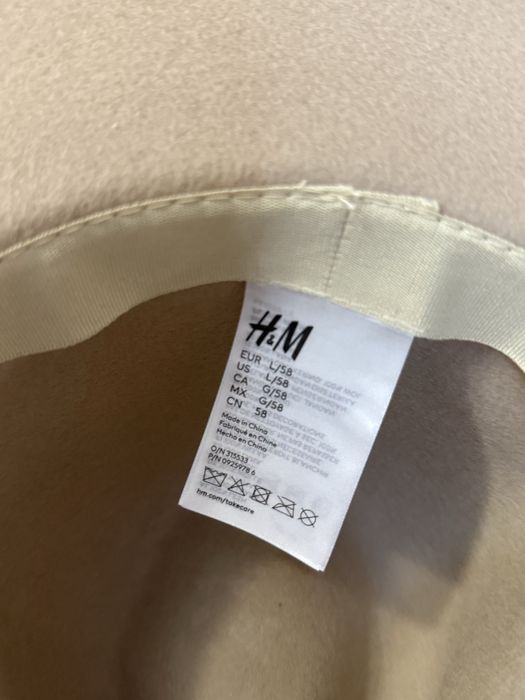 Капелюх  H&M.