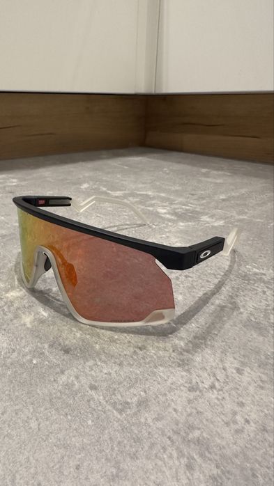 Oakley BXTR – okulary przeciwsłoneczne + pełny zestaw