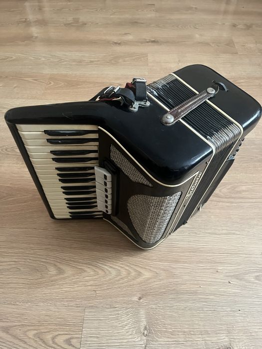 Akordeon victoriov 80bas