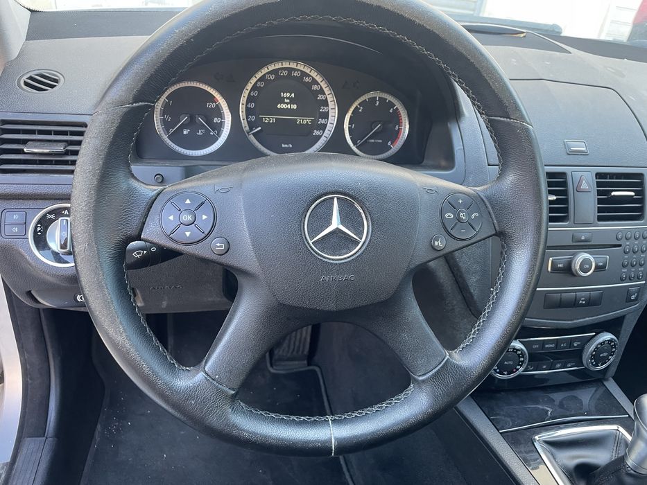 Mercedes w204 frente completa