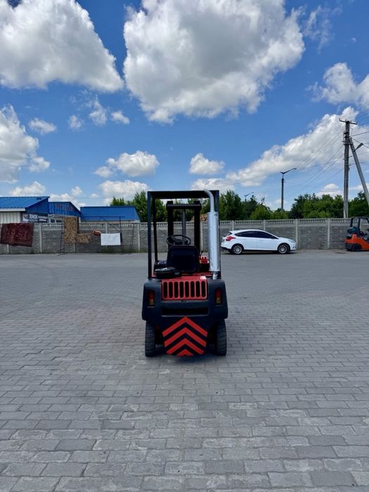 Навантажувач Балканкар ДВ 1621 Balkancar