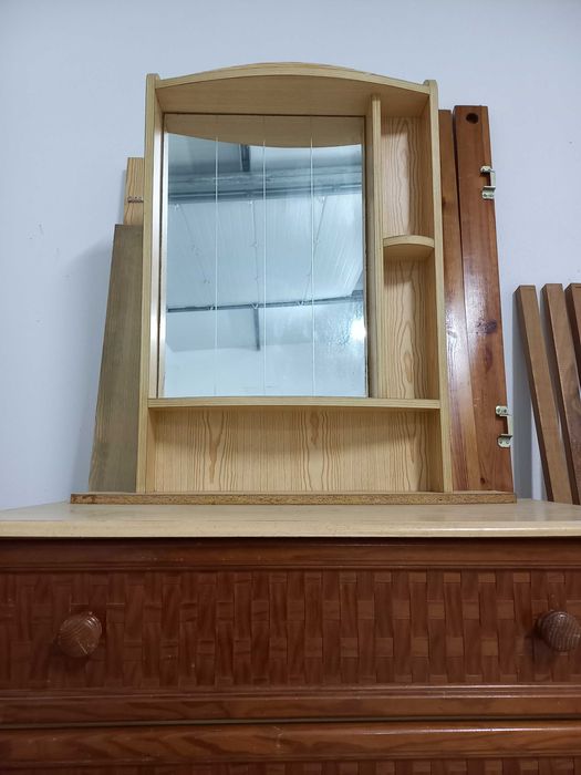 Espelho de cómoda. (A cómoda ja foi vendida)