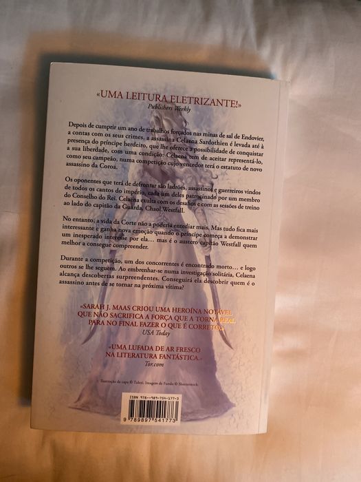 Livro - Trono de vidro de Sarah j. Maas