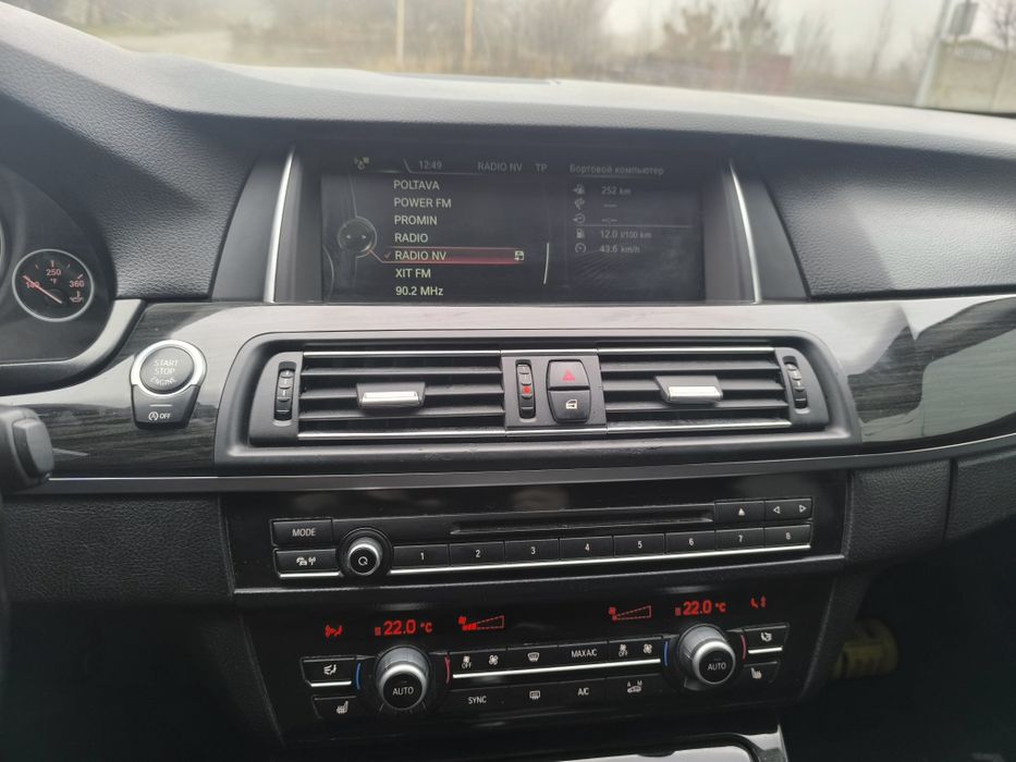 Продам BMW 525i(официал)