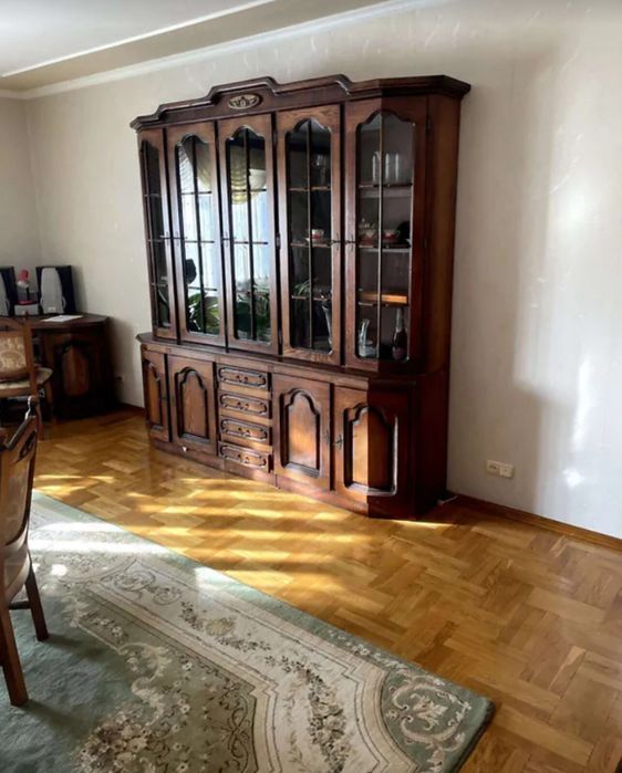 Продаж 3к квартири 116 кв. м на вул. Котляревського