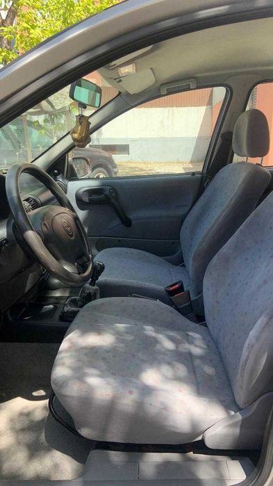 Opel Corsa B 1.0 Gasolina | 125000 km | 1998 | 700€