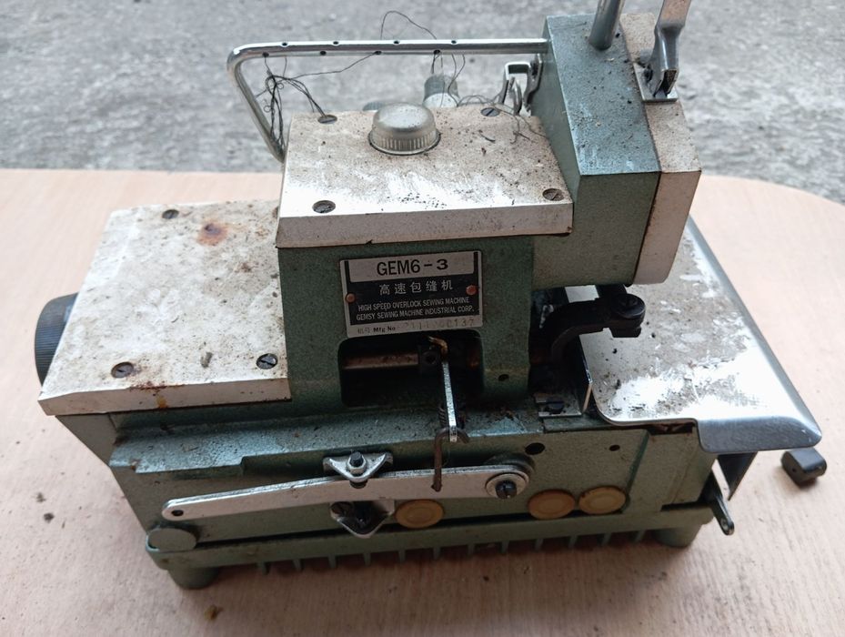 Швейное оборудование оверлок 3х ниточный