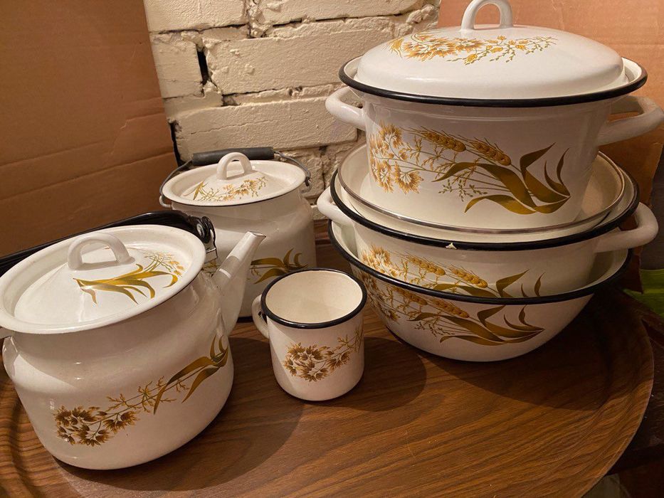 Продам новый набор эмалированной посуды!