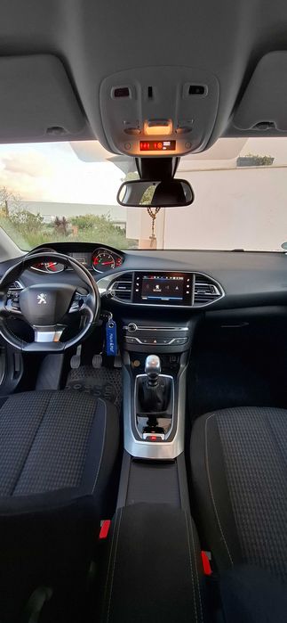Peugeot 308 SW 1.5 BlueHDi 130cv GPS Câmara 360°