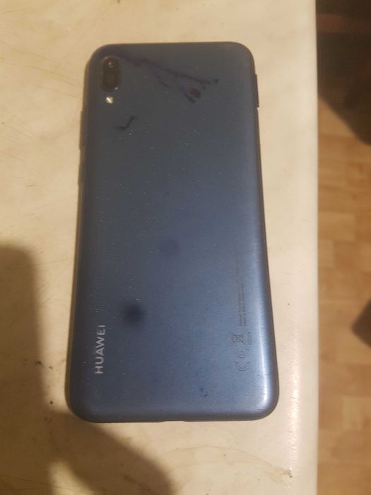 Продам Huawei Y6