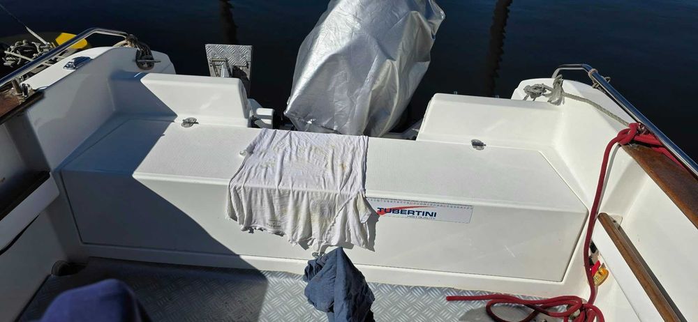 Barco Semi-cabinado 5,5Mts