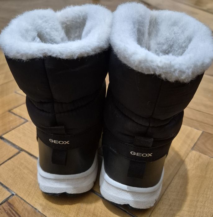 Дитяче зимове взуття Geox