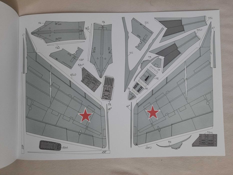 Reprint: Samolot myśliwski MiG-31 Foxhound, 1:33, wyd. Hobby Model, stan bardzo dobry