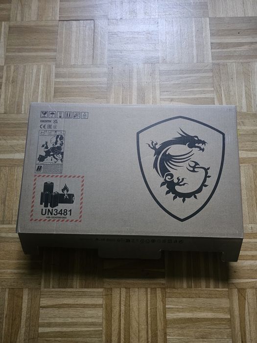 Laptop MSI Bravo 17 C7VE