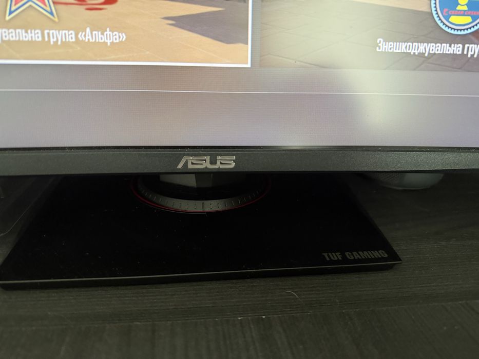 Ігровий монітор Asus VG27VQ ідеал. 27"