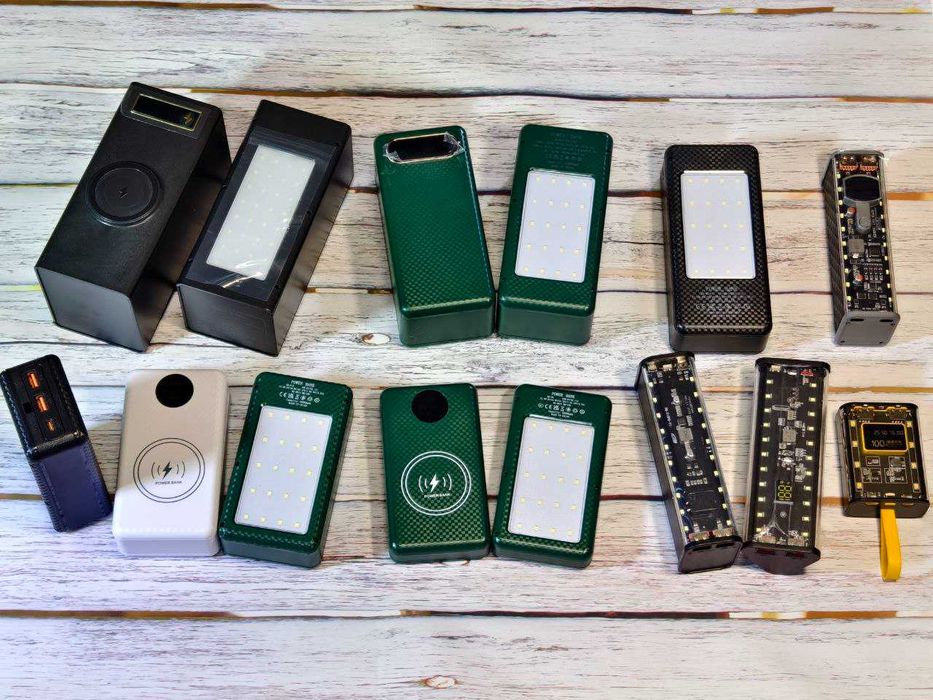 Корпус 18650 з підтримкою швидкої зарядки та без лед панель та діоди