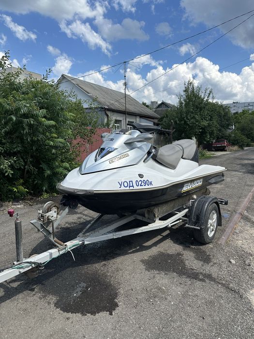 Sea-doo GTX 155 сил 1.5 мотор 4 такта 2006