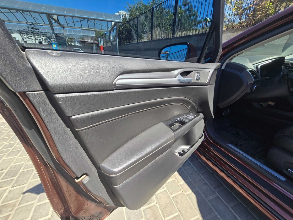Авто Ford Fusion 2014
