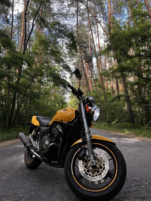 (Продам)Honda CB400SF