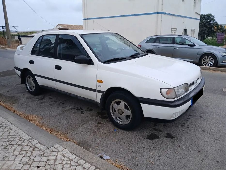 Nissan Sunny Hatchback 1.4 LX foto 3