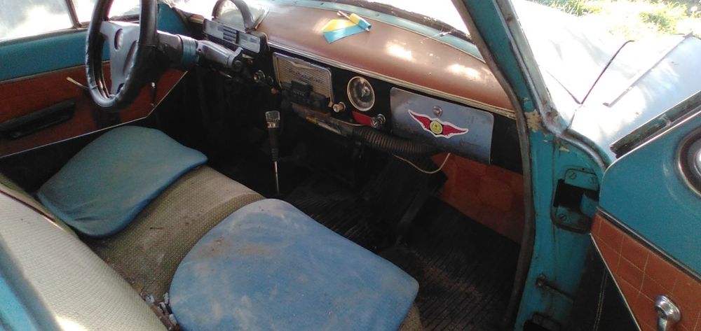 Волга Газ21М,голубого цвета