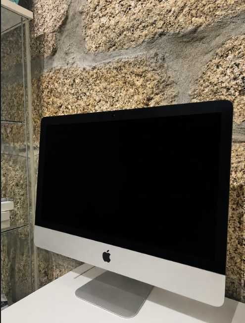 Apple iMac 21.5" 2017 i5 8GB 1TB Usado