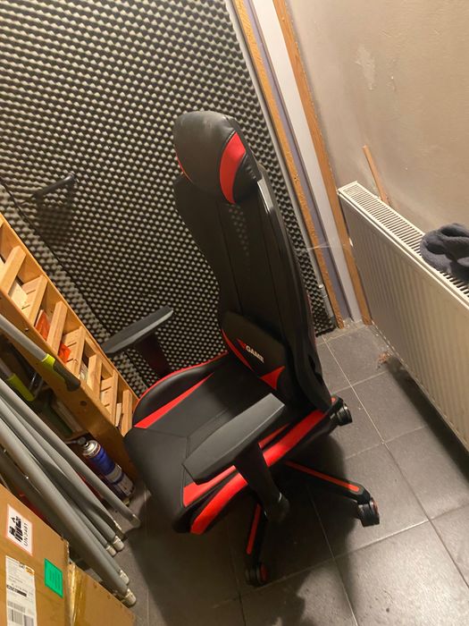 Fotel gamingowy jak nowy