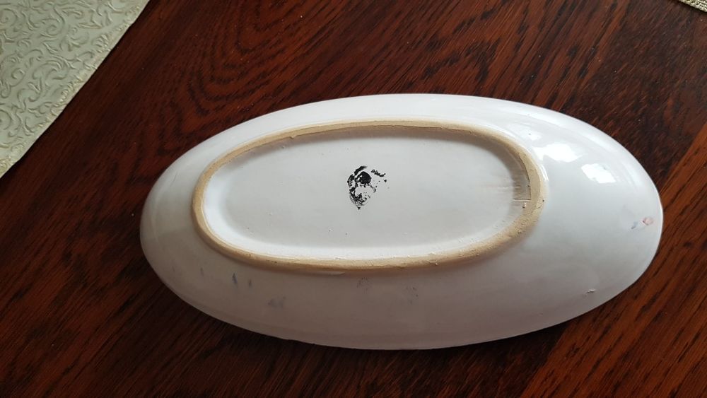 Owalny, ceramiczny półmisek .